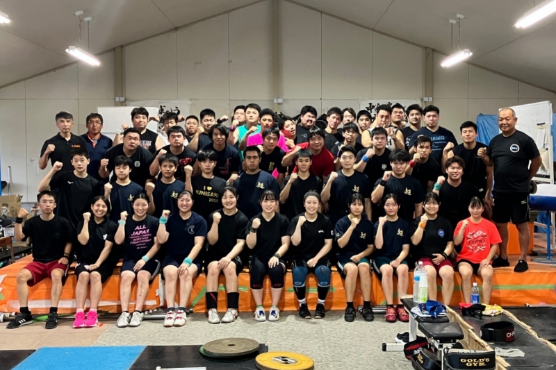 九州国際大学ウエイトリフティング部が大分県国東市で強化合宿を行いました。