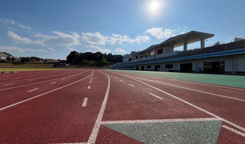 日田市陸上競技場
